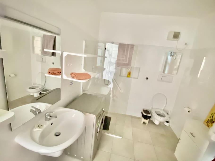 Porto Antigo - Charming & Peaceful Apartment Overlooking Pool And Sea Санта Мария Екстериор снимка