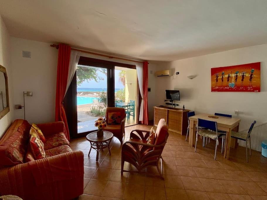 Porto Antigo - Charming & Peaceful Apartment Overlooking Pool And Sea Санта Мария Екстериор снимка